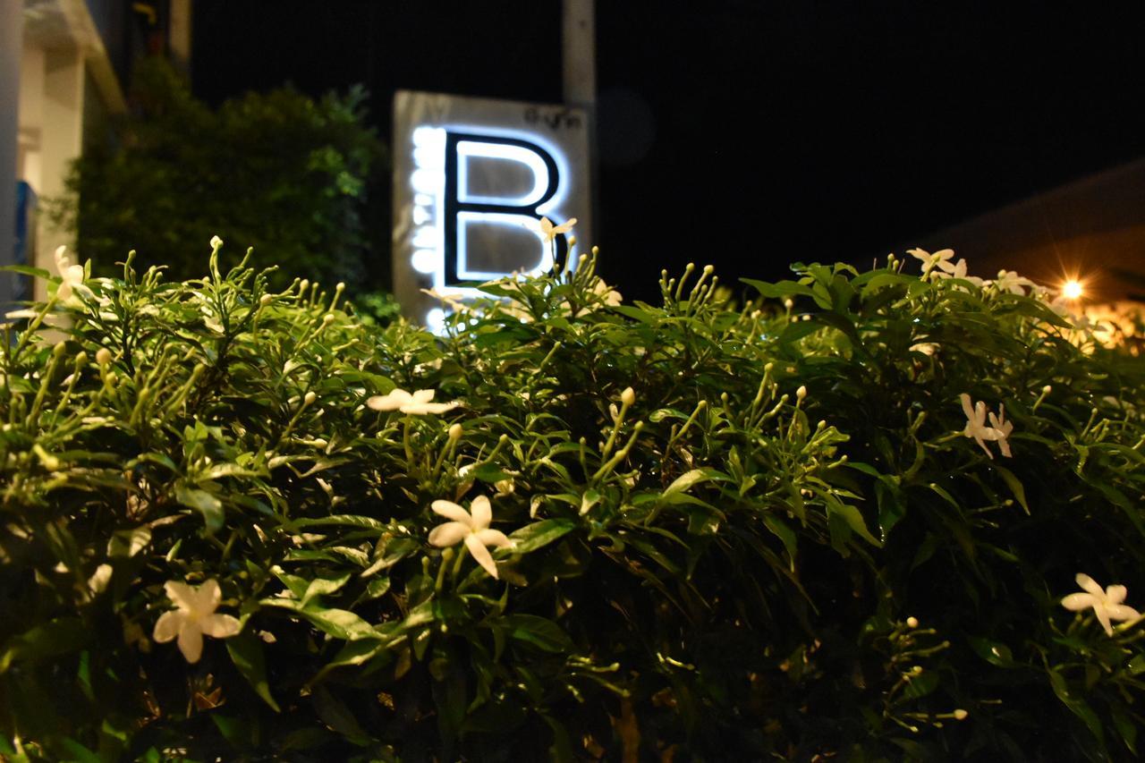 B Boutique Residence Surat Thani Exterior photo